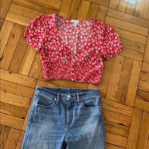 Red w/ White Flowers V-Neck Button Crop Top
